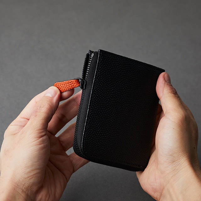 バスケ革　コンパクト財布　ブラックエディション　NADAYA SPORTS バスケットボール素材を使ったバスケコンパクト財布 【Leather goods