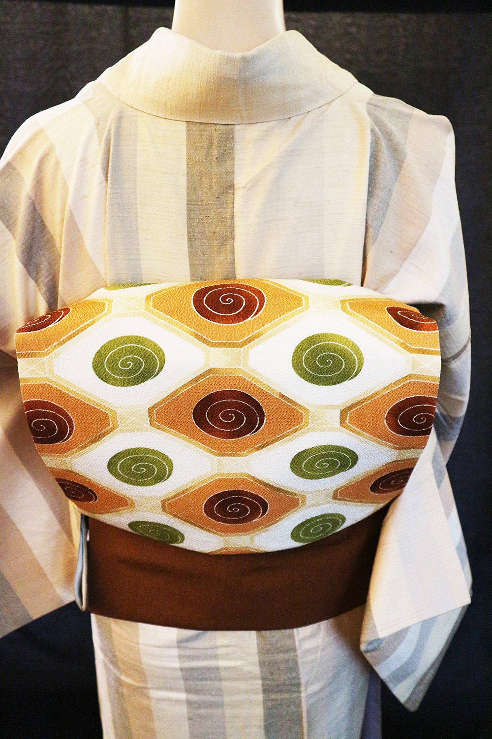 正絹ちりめん名古屋帯「染め 亀甲にうずまき」 | すべての商品 