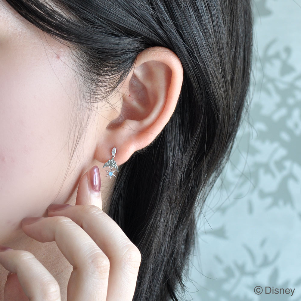 完売】[ディズニー] アナと雪の女王 ピアス シルバー キュービック