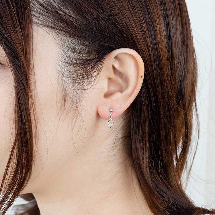 ウィスプ] WISP 10金ホワイトゴールドピアス ダイヤモンド(OPRWP22764