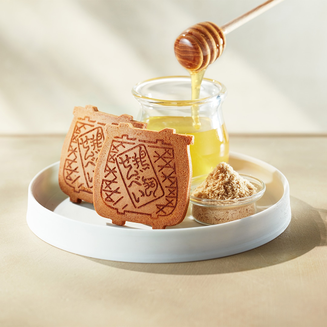 【鵜飼せんべいLukka 和三蜜】創業70余年の職人技|岐阜・長良川の鵜飼せんべい|和三蜜|贈り物・観光土産に