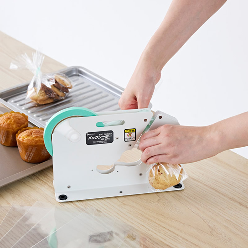 �˥��Х� �Хå������顼 �ۥ磻�� BS2200W �޵ͤ�