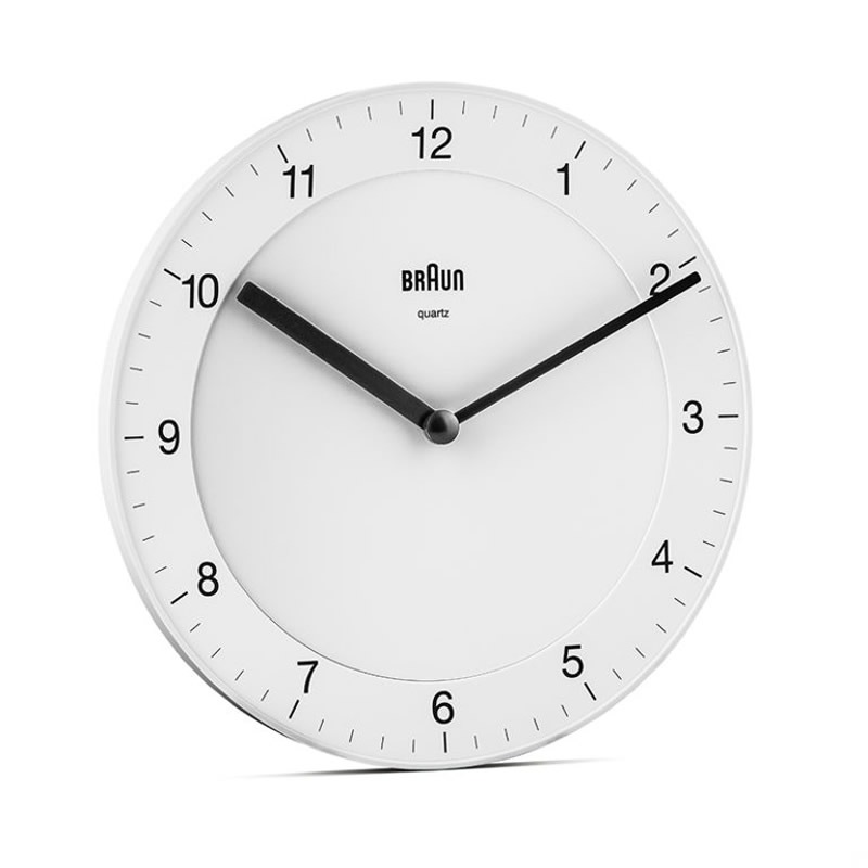 �֥饦�� ���ʥ��� �ɳݤ�����/�������륯���å� �ۥ磻�� BC06W BRAUN Analog Wall Clock