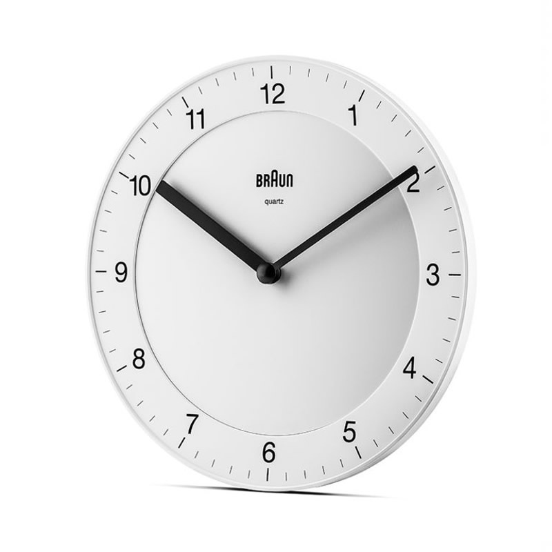 �֥饦�� ���ʥ��� �ɳݤ�����/�������륯���å� �ۥ磻�� BC06W BRAUN Analog Wall Clock