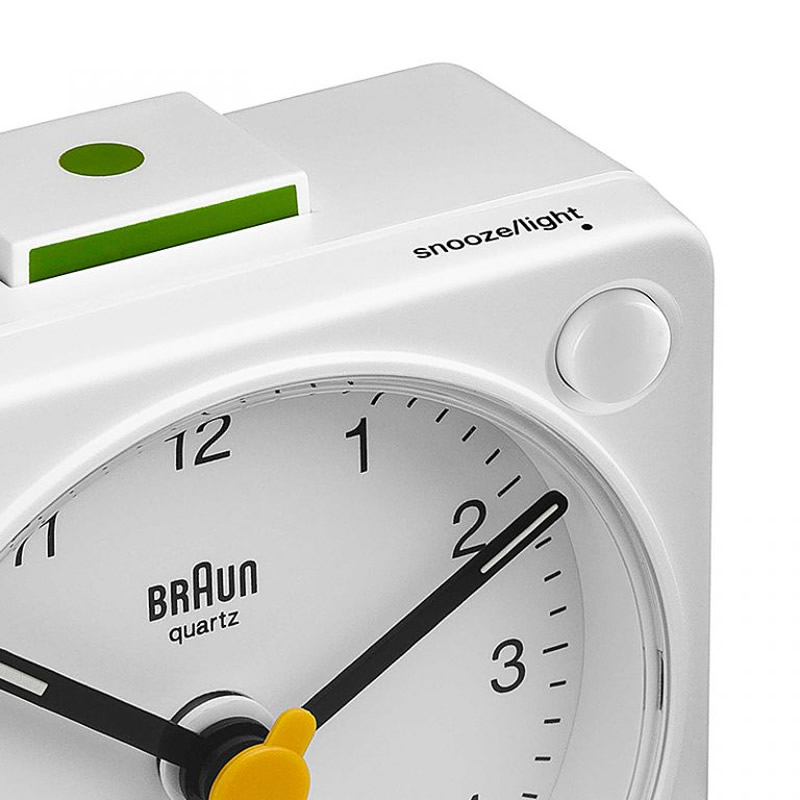 �֥饦�� ���ʥ��� �ܳФޤ�����/�֤����� ���顼���դ� �ۥ磻�� BC02XW BRAUN Analog Alarm Clock