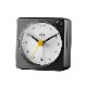 �֥饦�� ���ʥ��� �ܳФޤ�����/�֤����� ���顼���դ� �֥�å����ۥ磻�� BC02XBW BRAUN Analog Alarm Clock