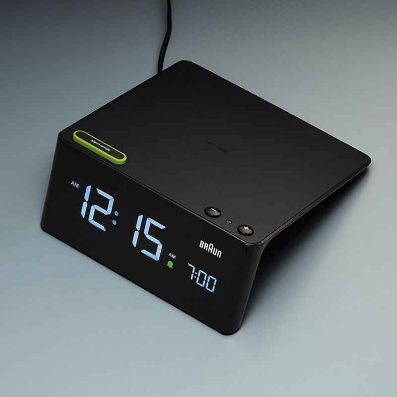 �֥饦�� �ǥ����� �ܳФޤ�����/�֤����� ���顼���դ� BC16B BRAUN Digital ALARM Clock