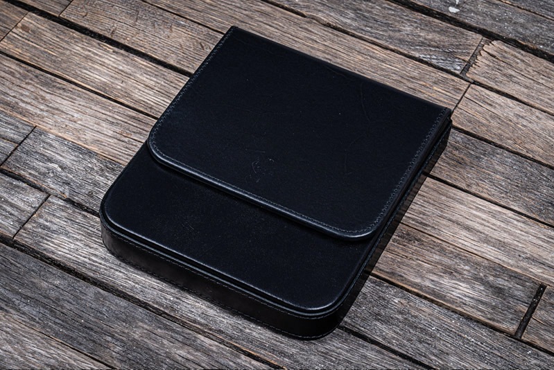ガレンレザー　ブラック　A5ノートブックフォリオ　ペンケース ガレンレザー】A5ノートブックフォリオをレビュー 注意点と収納例を