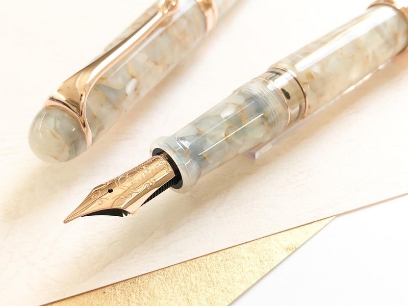 AURORA。ペン先18K、EF字 you-l77ddb-zt.jpg