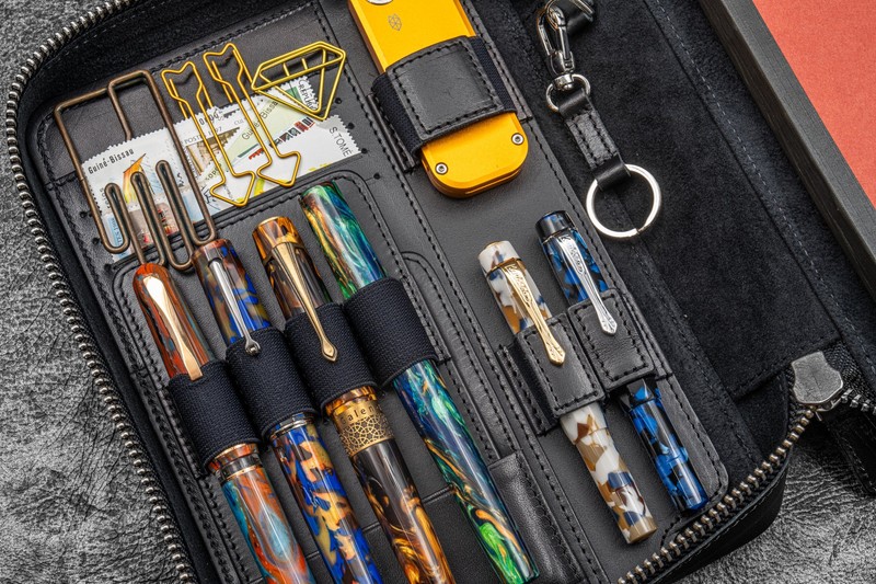 �����쥶�� A5������ ���åץե��ꥪ �磻�ɥ쥶���ݡ��� �֥�å� GA-176