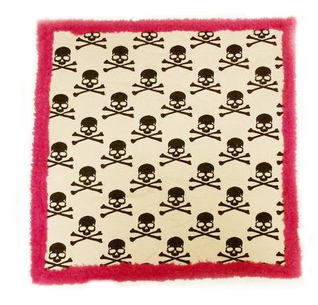 ふわふわブランケット【ベージュスカル×ピンク】