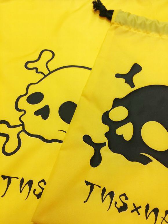 TNS×NAGIナイロン巾着セット【イエロー×Crossbones】