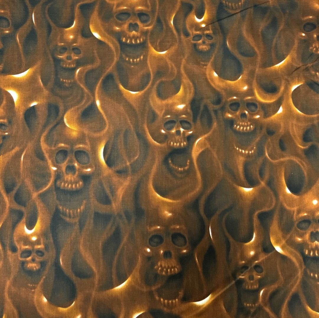 生地アレキサンダーヘンリー【Skulls on fire】ブラウン