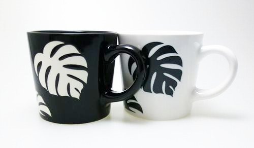 モンステラマグカップ2色