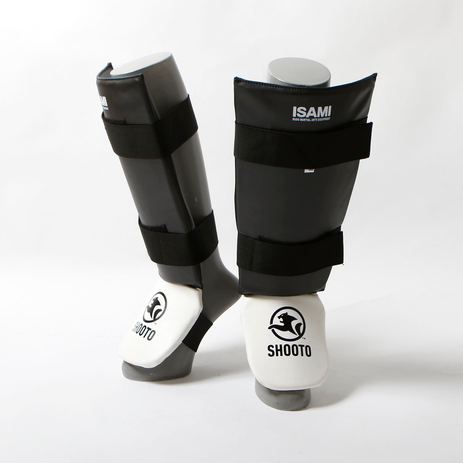 ISAMI 100A MMA シンガード ブラック/ホワイト　レガース 100A MMA SHIN GUARDS | 100A ONLINE STORE