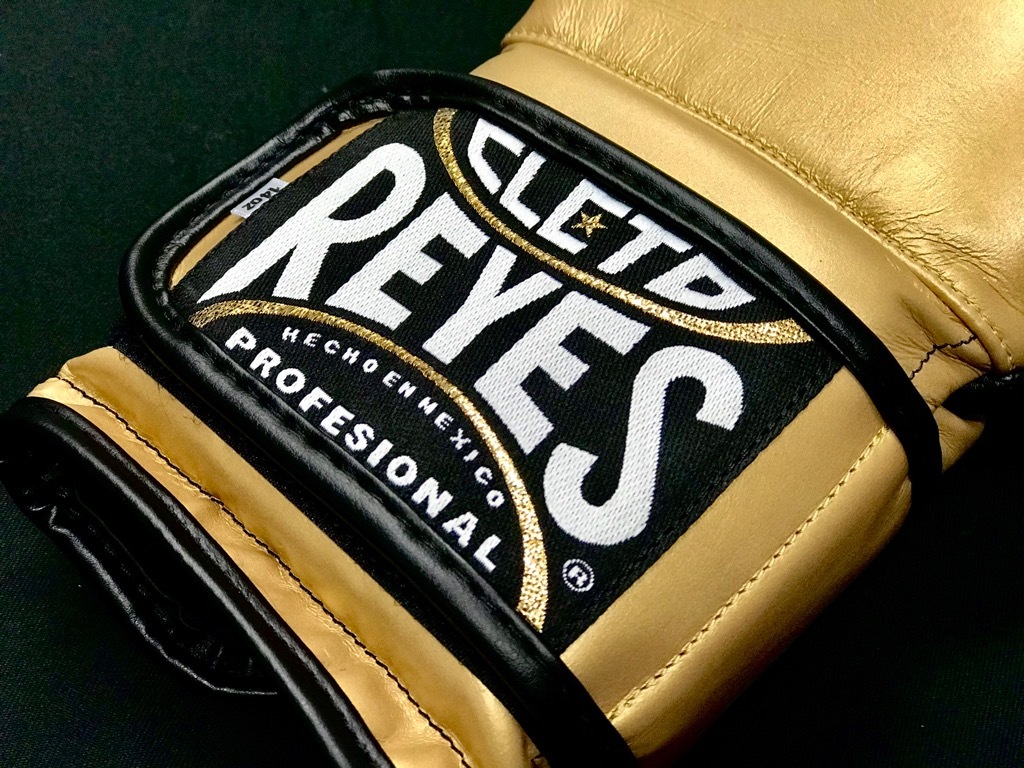 REYES　スパーリング・トレーニンググローブ14,16oz GOLD