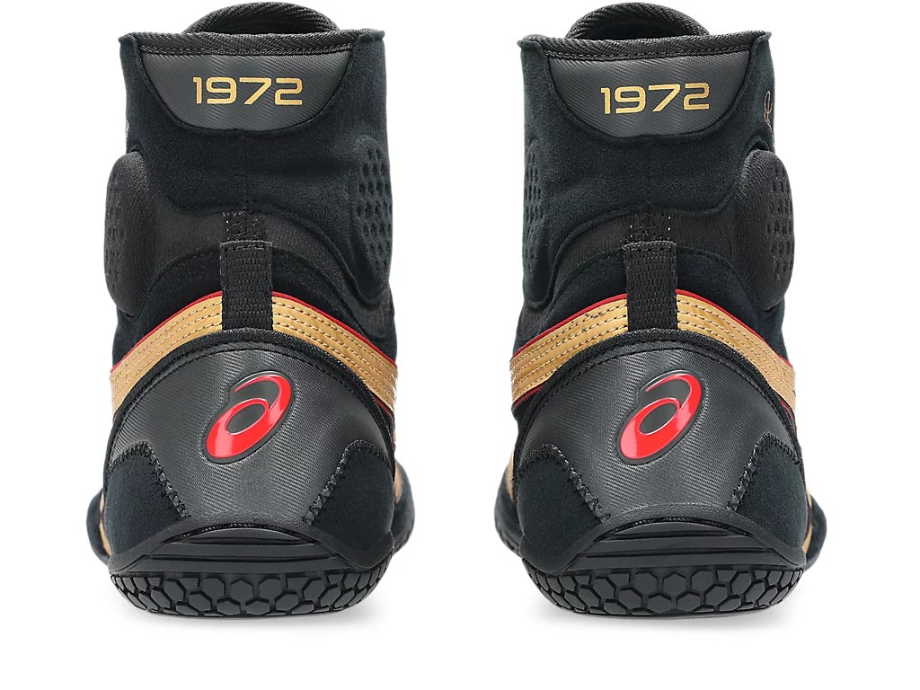 asics DAN GABLE EVO 3（Black/Pure Gold）