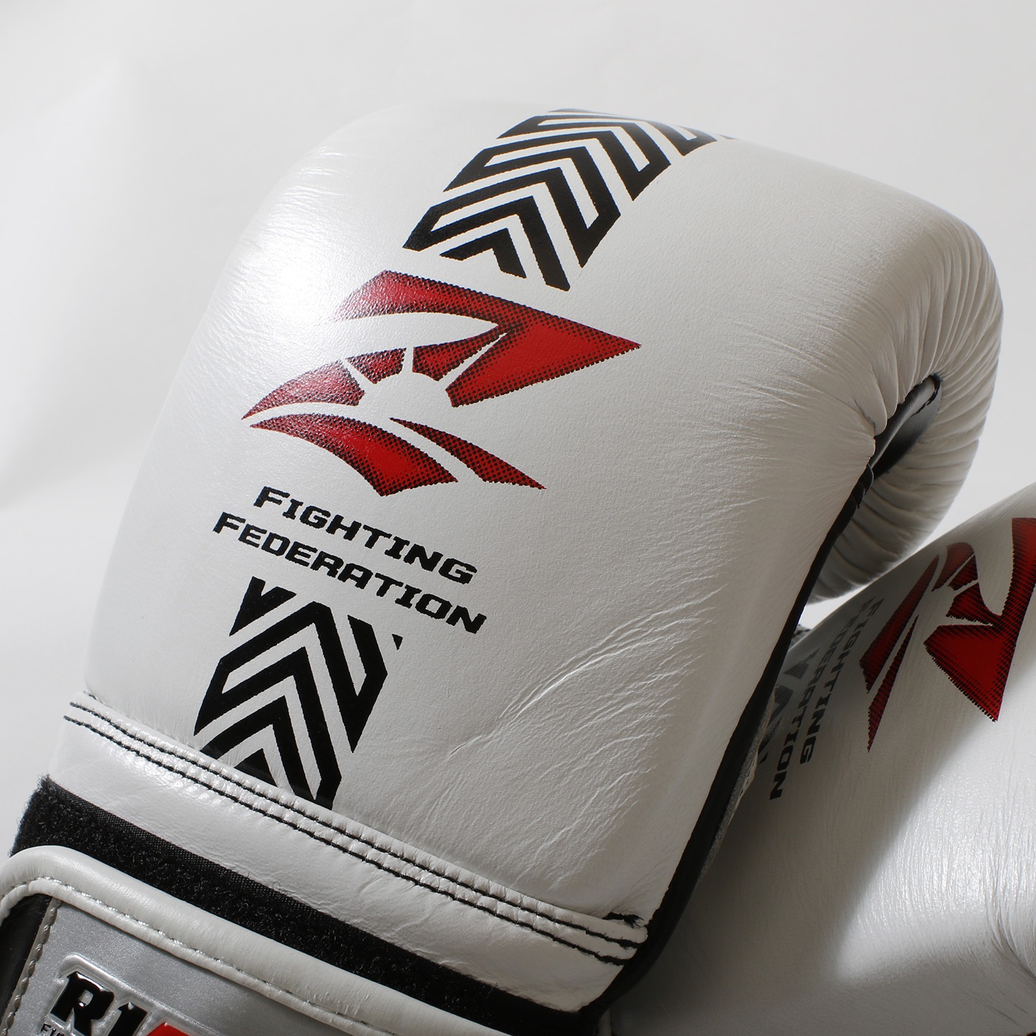 RIZINパンチンググローブ アローモデル