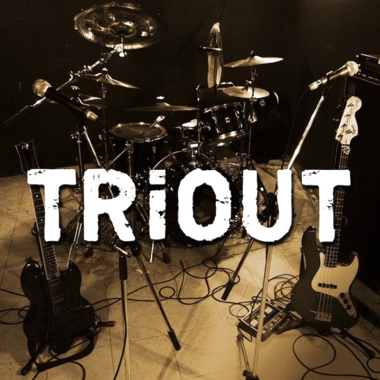 TRiOUT / 1st demo