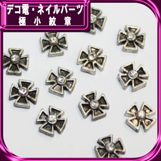 ネイルメタルパーツ　極小紋章☆約6ｍｍ【パーツ】