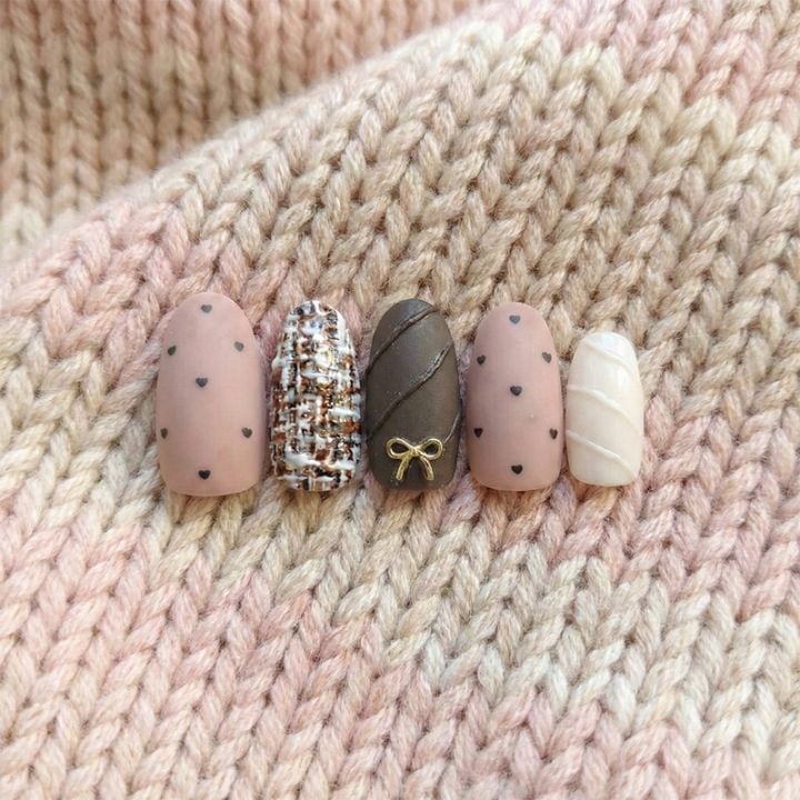 ネイルチップ【ツイード×ハートのチョコ ネイル 10本セット 両面テープ＆専用収納ケース付き】ネイル チップ 付け爪 つけ爪 ジェル オーバル スクエア ロング ショート シンプル 可愛い ゆうパケット送料無料 受注生産【チップ】