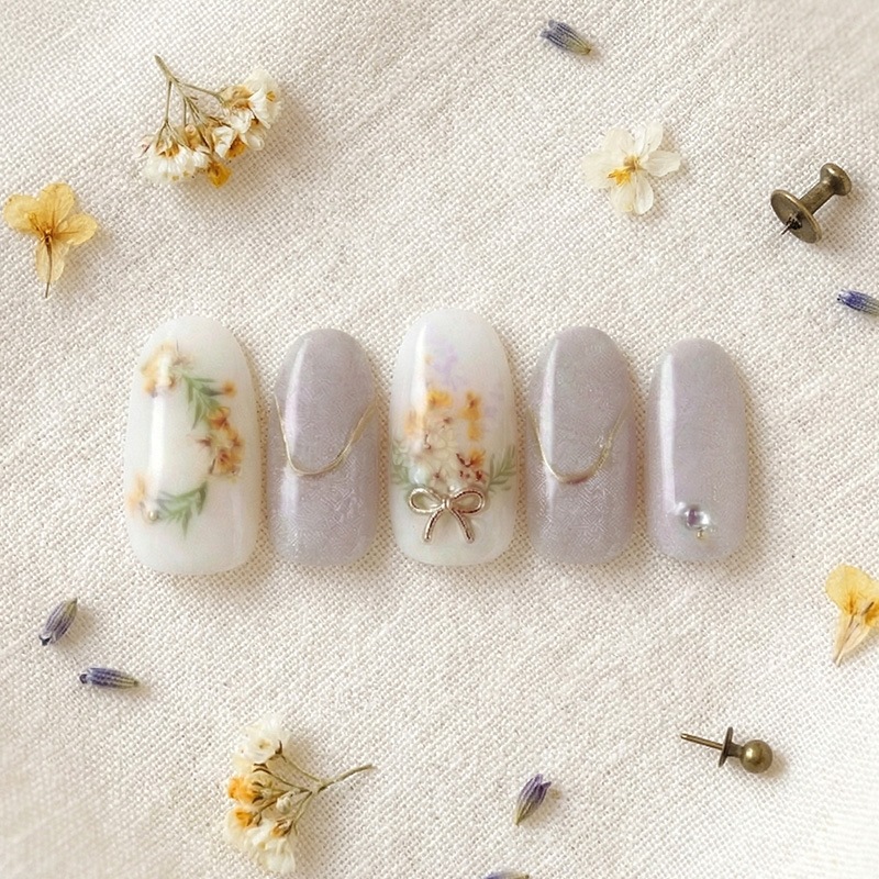 ネイルチップ【小花ブーケとリボンのアンティークガーリーネイル 10本セット 両面テープ＆専用収納ケース付き】ネイル チップ 付け爪 つけ爪 ジェル オーバル スクエア ロング ショート シンプル 可愛い ゆうパケット送料無料 受注生産【チップ】