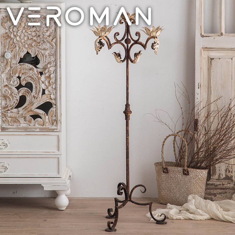 VeroMan ロータスモチーフの優雅な煌めきアイアンキャンドルスタンド