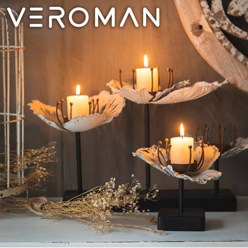 VeroMan エレガント花びらデザインキャンドルホルダー3連 高級感漂う