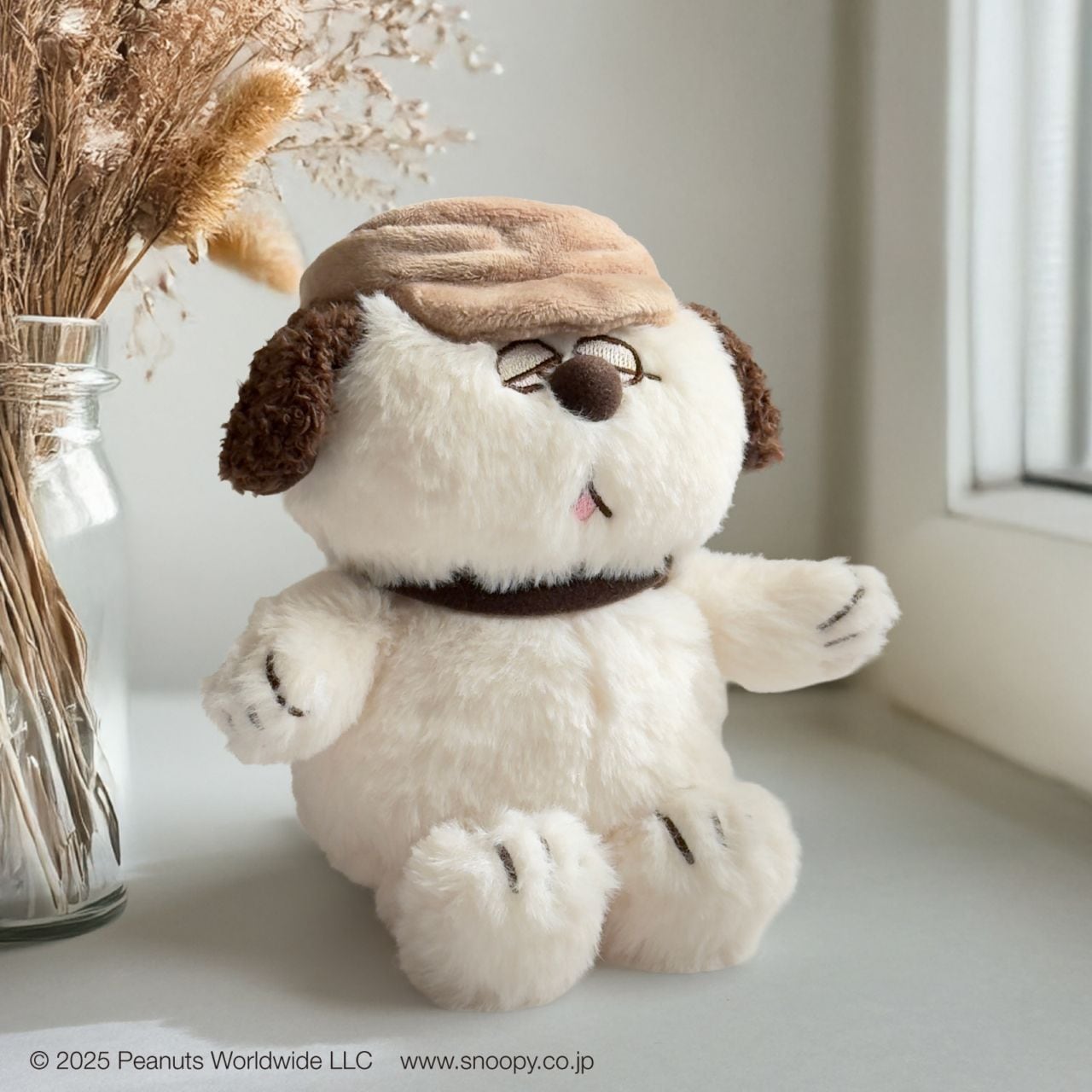 PEANUTS HUGHUG スヌーピー ぬいぐるみL 黒