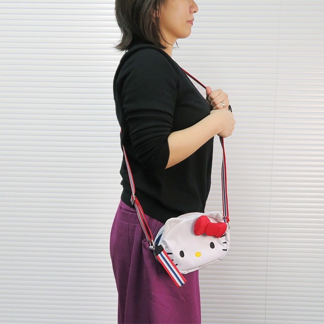 サンリオキャラクター　ハローキティ シンプル ショルダーポーチ