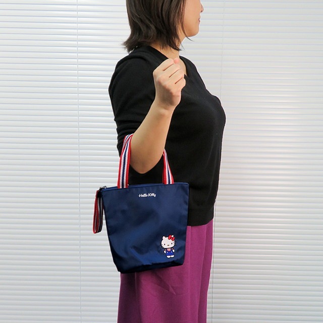 サンリオキャラクター　ハローキティ シンプル ハンドハッグ