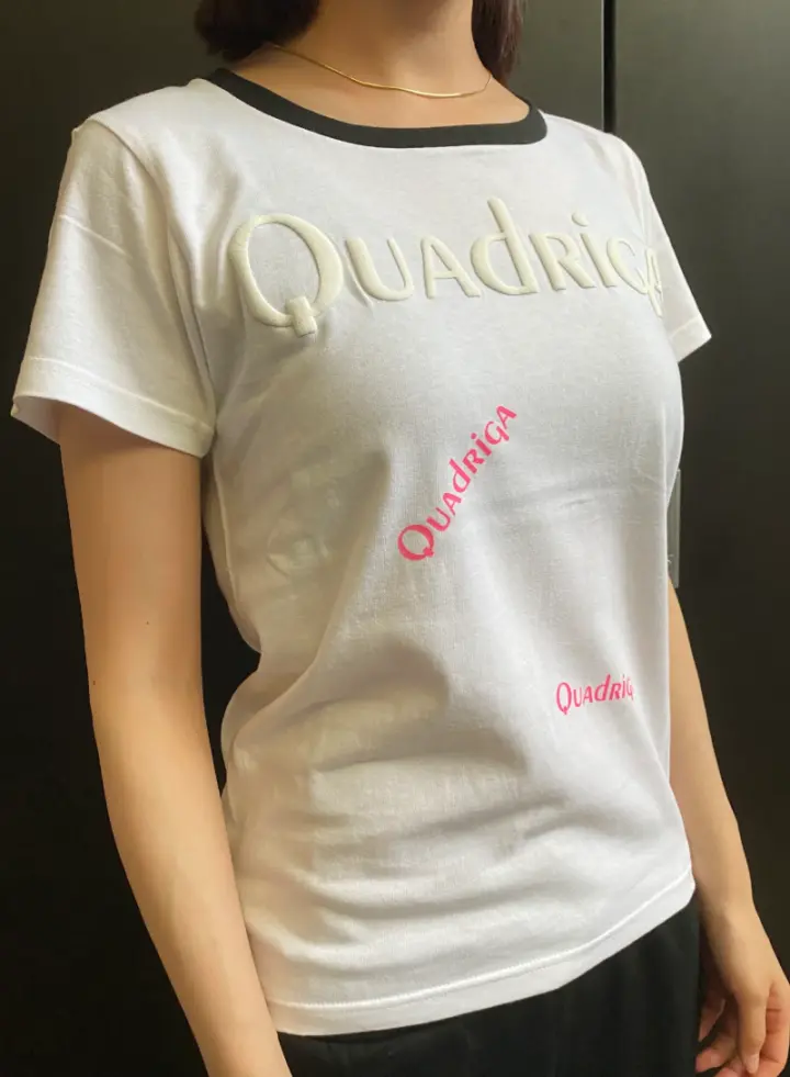 クアドリガ Tシャツ Foamed ＆ Gold-Foil Type A/B