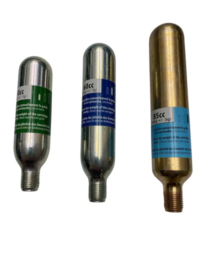 クアドリガ エアバッグCO2 ボンベ（1本）