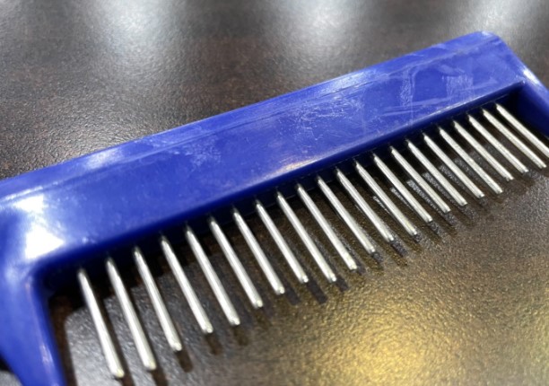 グルーマーコーム(ブルー)