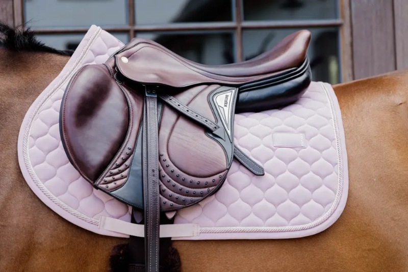 馬具　馬の後ろ足のプロテクター ケンタッキー 馬具 馬の後ろ足のプロテクター ケンタッキー