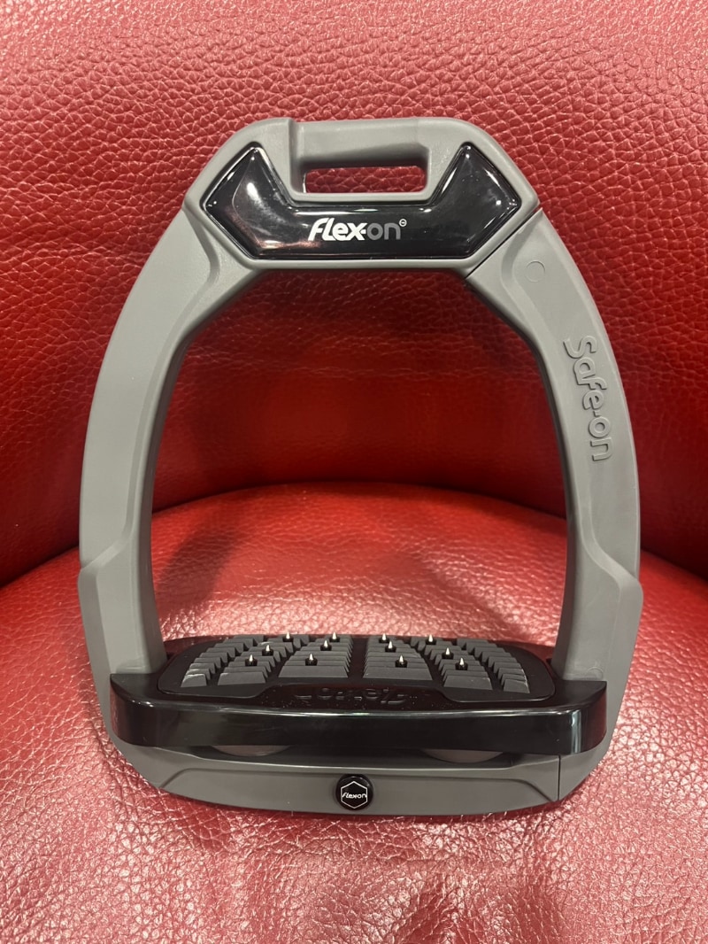 Flex-on鐙Safe-on（Japan model)｜乗馬用品なら中江物産通販サイト