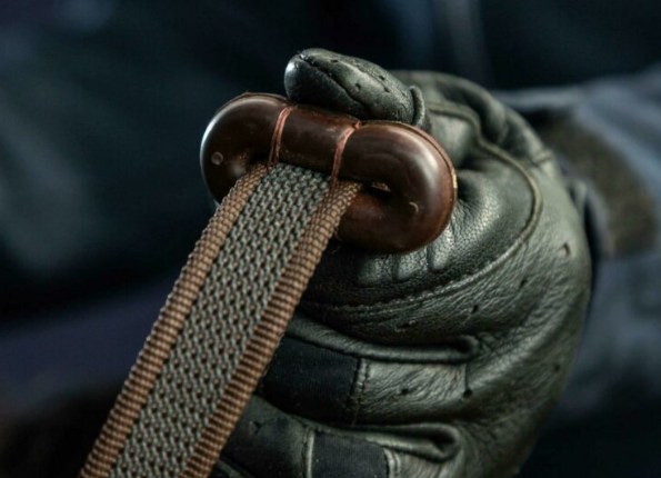 ディオン　アジャスタブル手綱　5/8”　（銀尾錠）