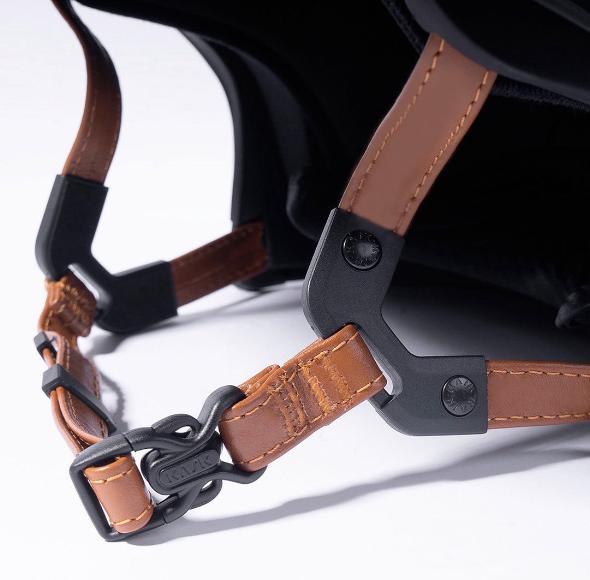 カスク オプション見本 レザーチンストラップ