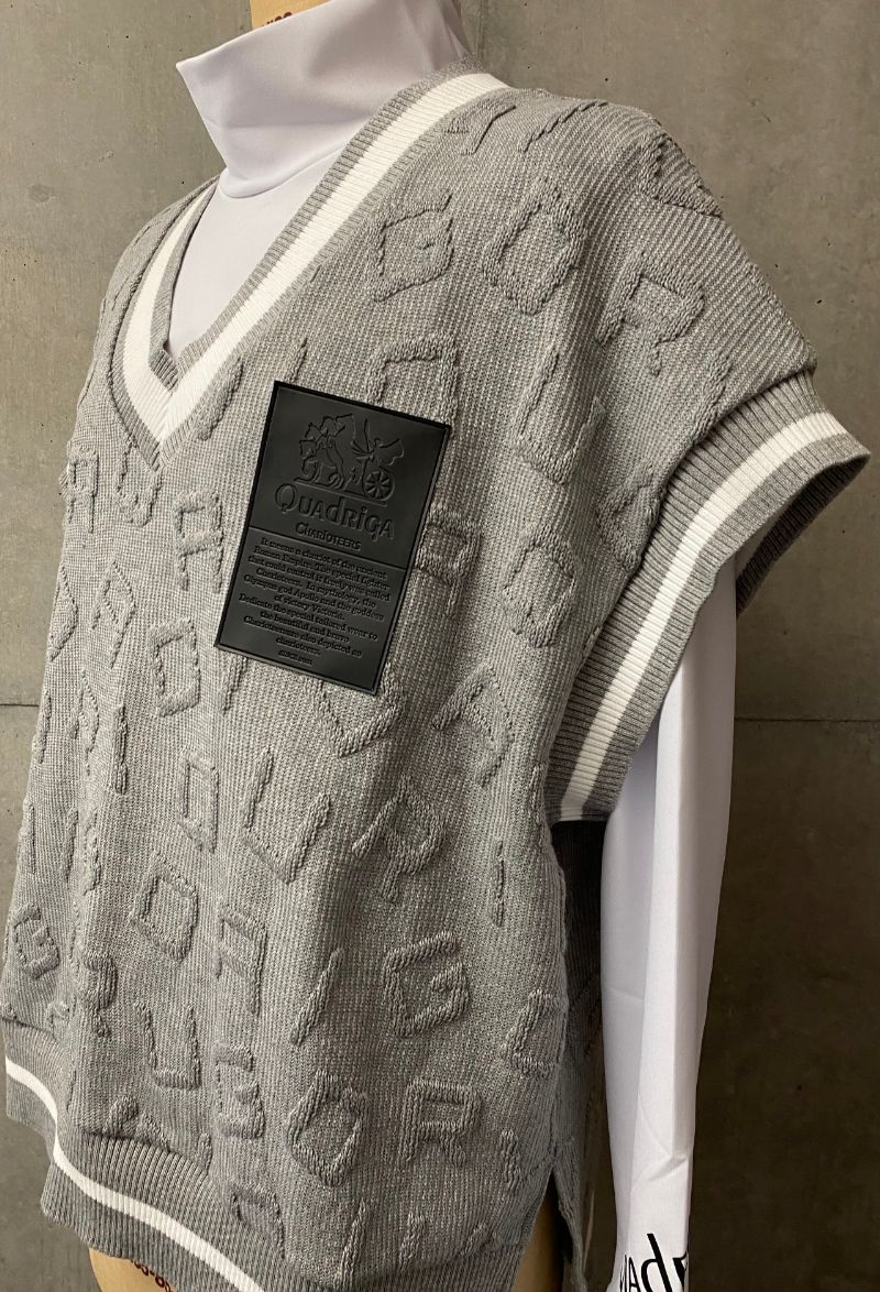 クアドリガQ-ロゴ Sweatベスト ユニセックス