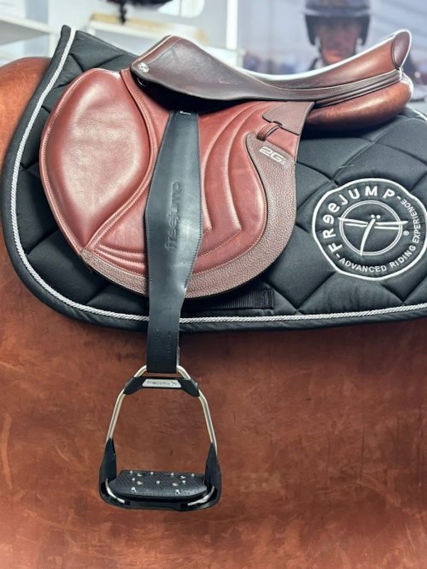 フリージャンプ 鐙革4×6 28mm