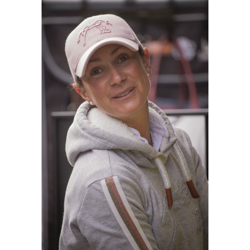 ペネロペ　キャップ　Naomi