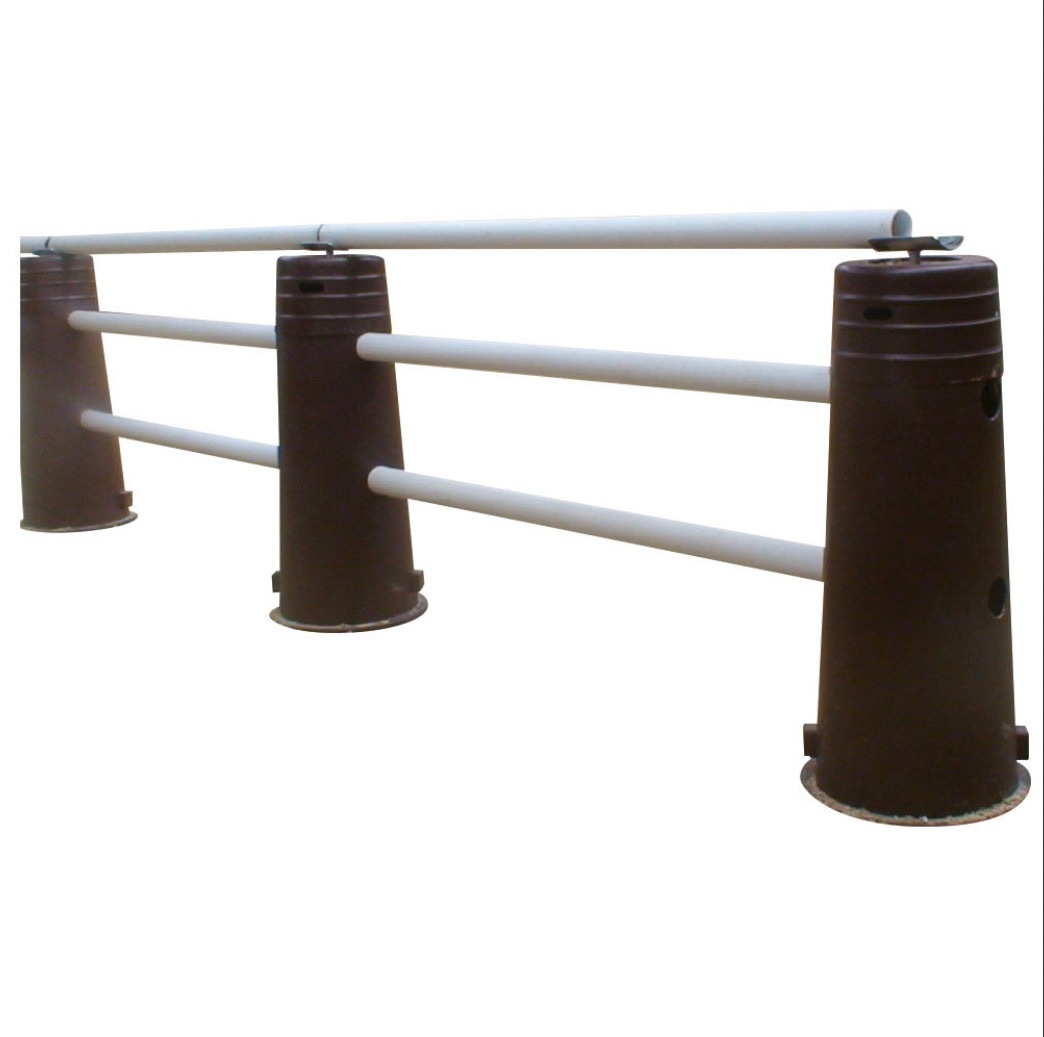 馬場仕切り用バー