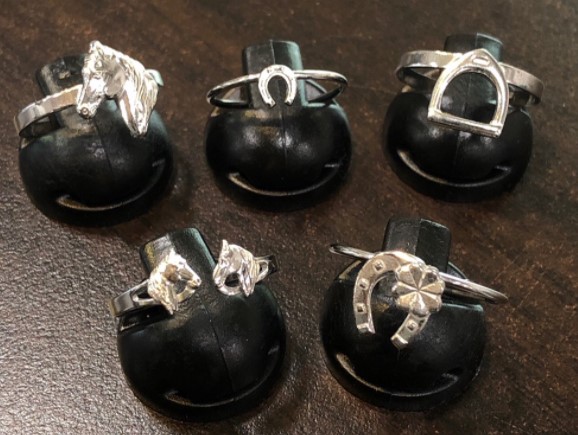 馬モチーフリング