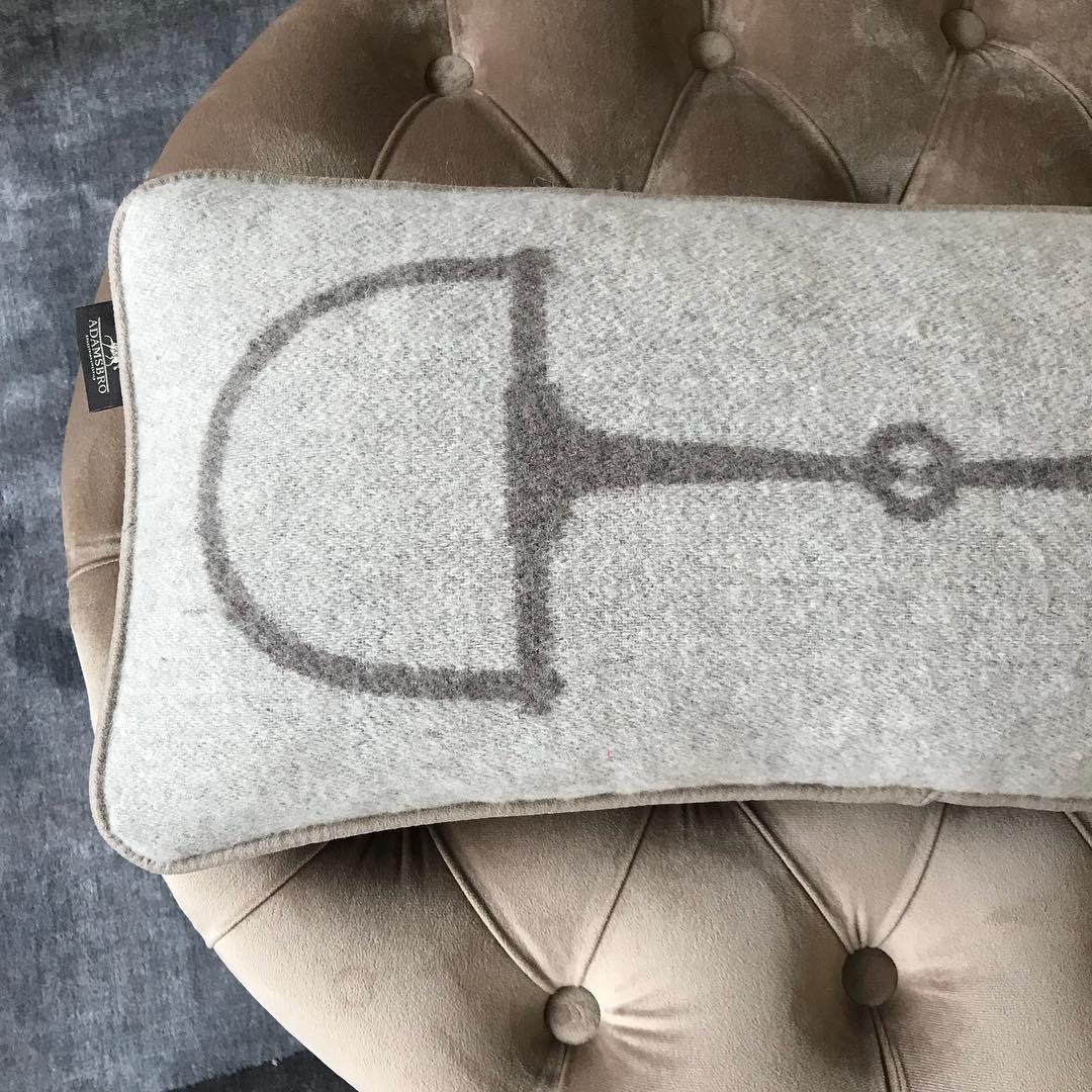 ウールカシミアクッション(小)