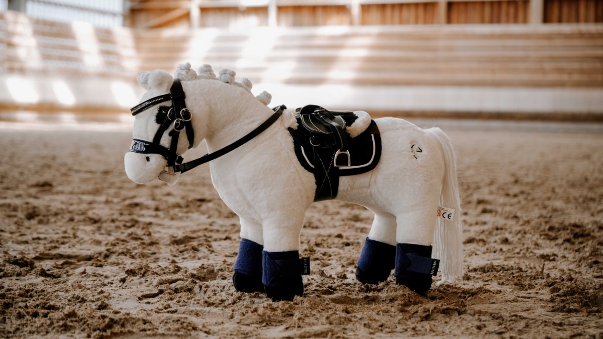 置物　イタリア製　手綱　ポニー　騎士と馬 受注発注】PONY ACADEMY ミニポニー｜乗馬用品・馬具なら中江物産通販