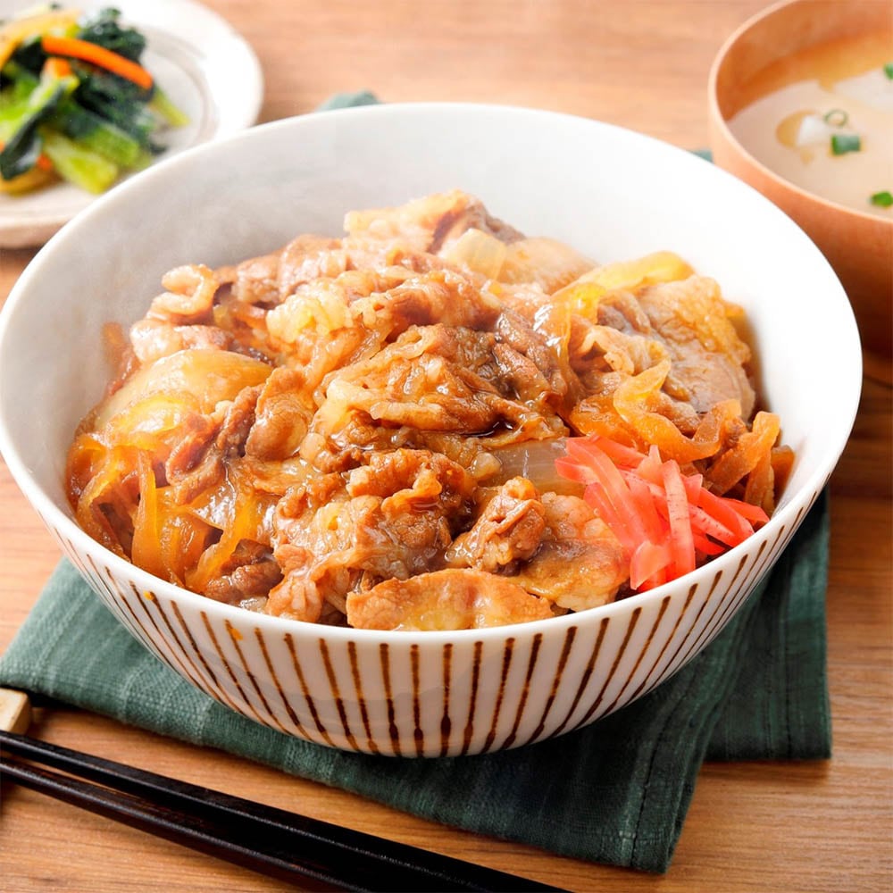 牛肉ラーメンとフルーツサラダセット 牛肉ラーメンとフルーツサラダセット 牛肉ラーメンとフルーツサラダセット