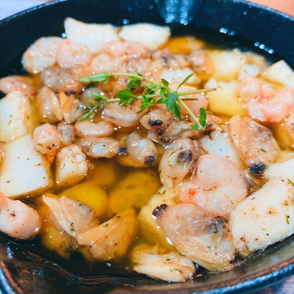 000000000498_mHDOngi.jpg
