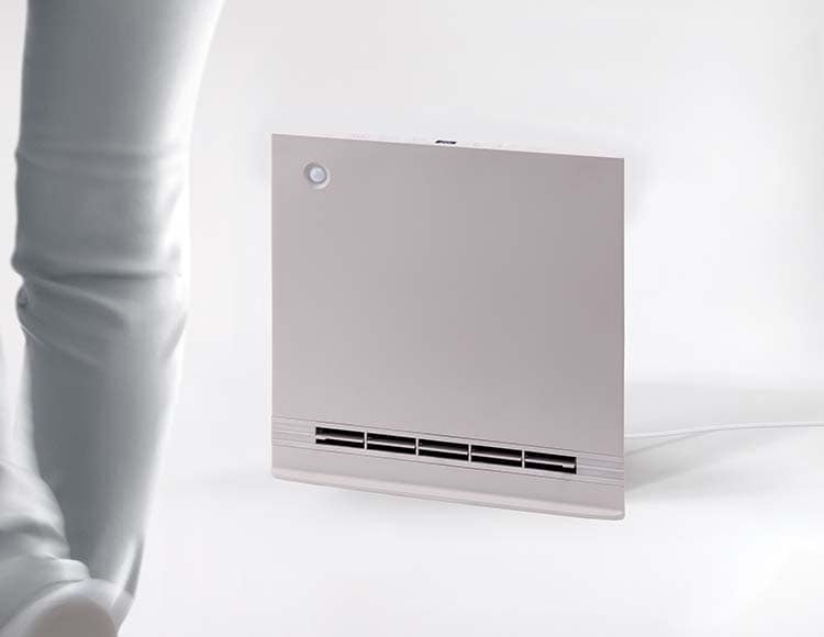 暖房家電 節電 室温センサー付 大風量パネル セラミックヒーター スマートスリムヒート リモコン付 スリム設計