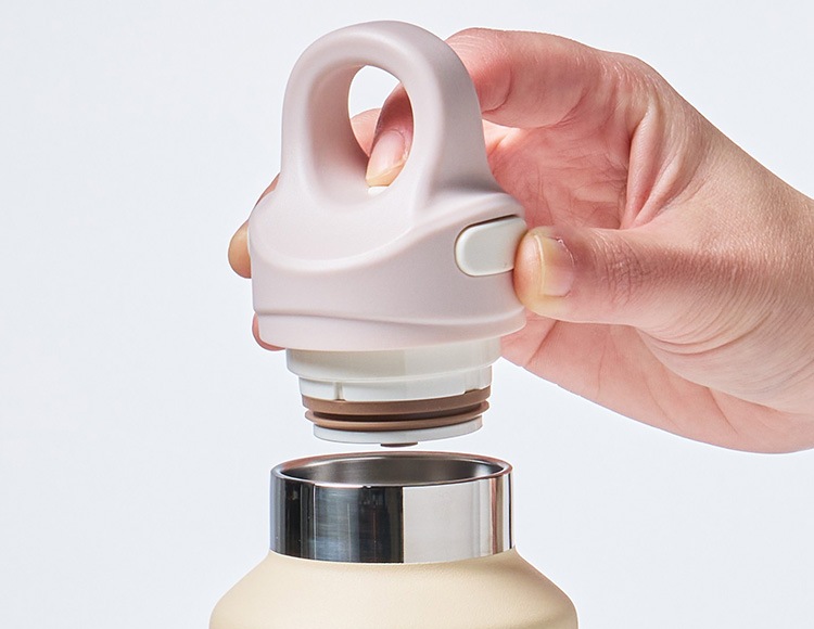 【公式販売店】CAROTE(カローテ) PRESSOFF 炭酸ボトル 600ml 保冷保温可能 ハンドル付き