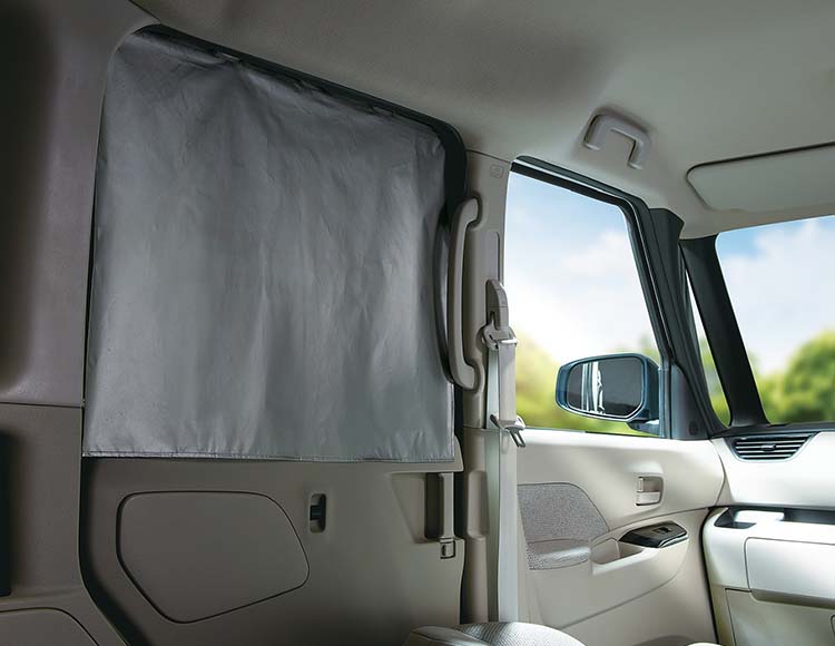 [日差しから車内を守る] 車用 遮夏サイドカーテン 2枚入 UVカット 薄型マグネットで簡単取付